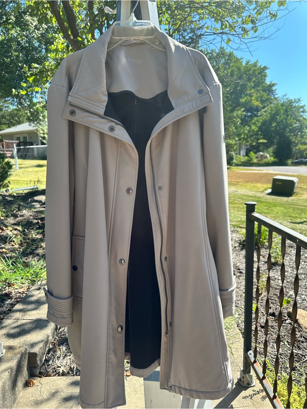 2X Light Beige Women's Trench Coat Like New- Brand: Calvin Klein